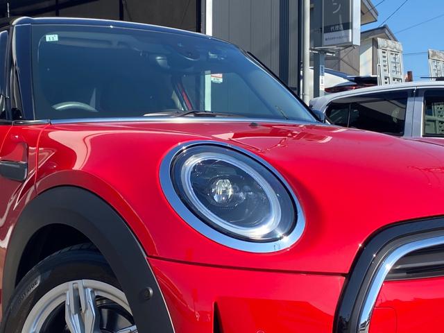 ＭＩＮＩ クーパー　エッセンシャル・トリム　ワンオーナー　ペッパーＰＫＧ　ＨＤＤナビ　Ｂカメラ　フルデジタルメーター　ＡＣＣ　前席Ｓヒーター　アンビエントＬ　ＭＩＮＩカーテシランプ　前後ドラレコ　Ｃアクセス　インテリセーフＰＫＧ　ＬＥＤライト（59枚目）