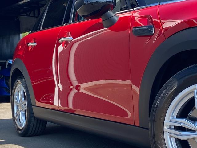 ＭＩＮＩ クーパー　エッセンシャル・トリム　ワンオーナー　ペッパーＰＫＧ　ＨＤＤナビ　Ｂカメラ　フルデジタルメーター　ＡＣＣ　前席Ｓヒーター　アンビエントＬ　ＭＩＮＩカーテシランプ　前後ドラレコ　Ｃアクセス　インテリセーフＰＫＧ　ＬＥＤライト（62枚目）