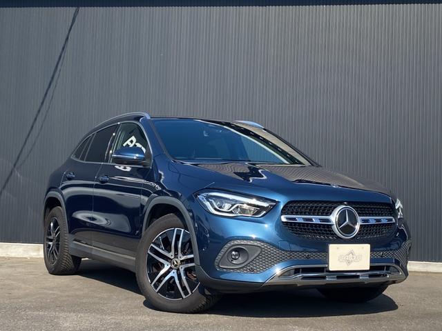ＧＬＡクラス ＧＬＡ２００ｄ　４マチック　ワンオーナー　レザーエクスクルーシブＰＫＧ　アドバンスドＰＫＧ　ナビゲーションＰＫＧ　ＭＢＵＸ　１２セグＴＶ　ＨＵＤ　３６０°カメラ　黒革シート　Ｐトランク　Ｄセレクト　アンビエントライト　Ｗチャージ（4枚目）