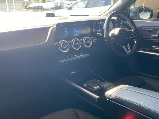 ＧＬＡクラス ＧＬＡ２００ｄ　４マチック　ワンオーナー　レザーエクスクルーシブＰＫＧ　アドバンスドＰＫＧ　ナビゲーションＰＫＧ　ＭＢＵＸ　１２セグＴＶ　ＨＵＤ　３６０°カメラ　黒革シート　Ｐトランク　Ｄセレクト　アンビエントライト　Ｗチャージ（10枚目）