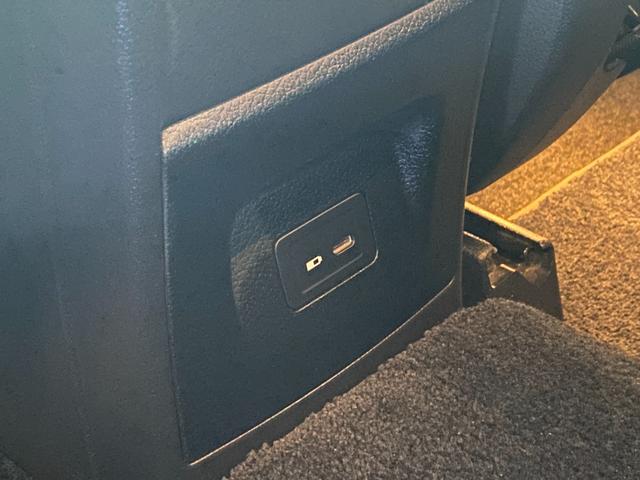 ＧＬＡクラス ＧＬＡ２００ｄ　４マチック　ワンオーナー　レザーエクスクルーシブＰＫＧ　アドバンスドＰＫＧ　ナビゲーションＰＫＧ　ＭＢＵＸ　１２セグＴＶ　ＨＵＤ　３６０°カメラ　黒革シート　Ｐトランク　Ｄセレクト　アンビエントライト　Ｗチャージ（23枚目）