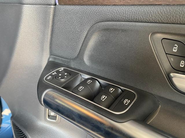 ＧＬＡクラス ＧＬＡ２００ｄ　４マチック　ワンオーナー　レザーエクスクルーシブＰＫＧ　アドバンスドＰＫＧ　ナビゲーションＰＫＧ　ＭＢＵＸ　１２セグＴＶ　ＨＵＤ　３６０°カメラ　黒革シート　Ｐトランク　Ｄセレクト　アンビエントライト　Ｗチャージ（38枚目）