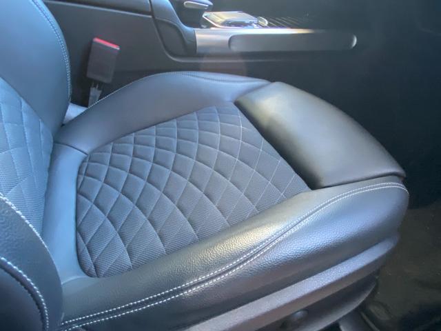 ＧＬＢ ＧＬＢ２００ｄ　ＭＢＵＸ　３６０°カメ　パノラマＳＲ　Ｍｅｒｃｅｄｅｓ－ｍｅ　ＡｐｐｌｅＣａｒＰｌａｙ　ＡｎｄｒｏｉｄＡｕｔｏ　ＬＫＡ　Ａブレーキアシスト　ＬＣＡ　ＢＳＡ　ＡＣＣ　Ｄセレクト　Ｗチャージ　前後Ｄレコ（30枚目）