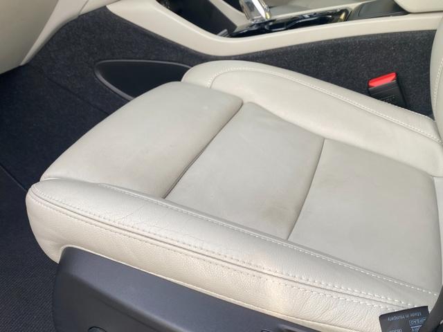 ＸＣ４０ Ｂ４　ＡＷＤ　インスクリプション　ＨＤＤナビ　３６０°カメラ　ベージュ本革　ＨａｒｍａｎＫａｒｄｏｎ　ＣａｒＰｌａｙ　インテリセーフ　ＬＫＡ　ＡＣＣ　サイドＡ　ステアヒーター　クリスタルシフトノブ　Ｗチャージ　前後ドラレコ　ＣＴＡ（13枚目）