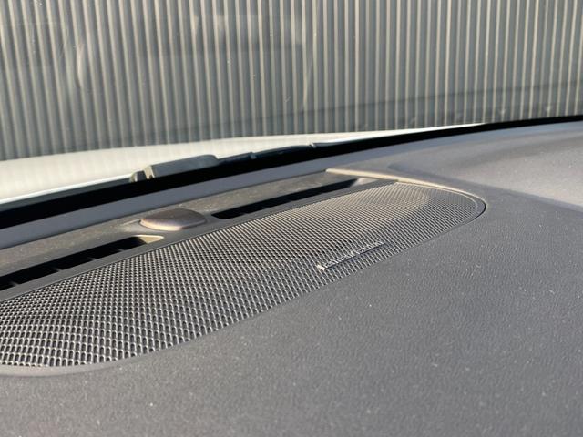 ＸＣ４０ Ｂ４　ＡＷＤ　インスクリプション　ＨＤＤナビ　３６０°カメラ　ベージュ本革　ＨａｒｍａｎＫａｒｄｏｎ　ＣａｒＰｌａｙ　インテリセーフ　ＬＫＡ　ＡＣＣ　サイドＡ　ステアヒーター　クリスタルシフトノブ　Ｗチャージ　前後ドラレコ　ＣＴＡ（24枚目）