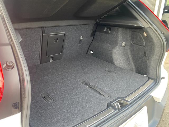 ＸＣ４０ Ｂ４　ＡＷＤ　インスクリプション　ＨＤＤナビ　３６０°カメラ　ベージュ本革　ＨａｒｍａｎＫａｒｄｏｎ　ＣａｒＰｌａｙ　インテリセーフ　ＬＫＡ　ＡＣＣ　サイドＡ　ステアヒーター　クリスタルシフトノブ　Ｗチャージ　前後ドラレコ　ＣＴＡ（25枚目）