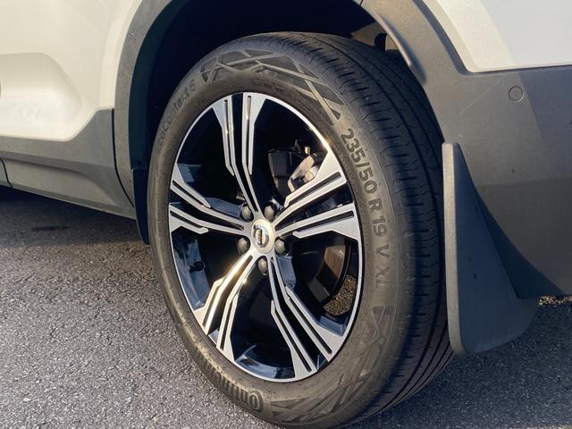 ＸＣ４０ Ｂ４　ＡＷＤ　インスクリプション　ＨＤＤナビ　３６０°カメラ　ベージュ本革　ＨａｒｍａｎＫａｒｄｏｎ　ＣａｒＰｌａｙ　インテリセーフ　ＬＫＡ　ＡＣＣ　サイドＡ　ステアヒーター　クリスタルシフトノブ　Ｗチャージ　前後ドラレコ　ＣＴＡ（71枚目）