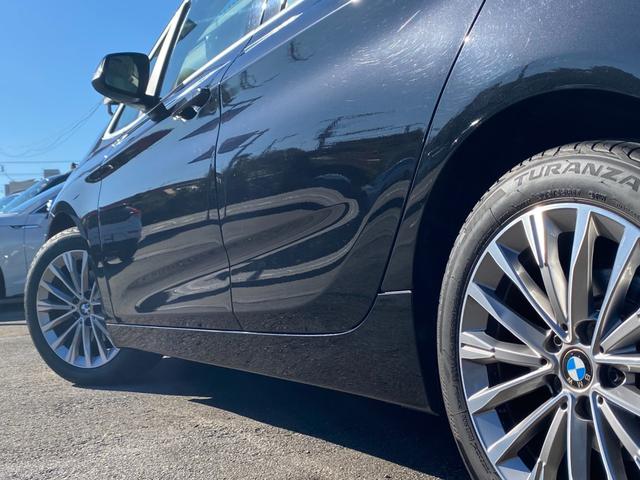 ２シリーズ ２１８ｄアクティブツアラー　ラグジュアリー　後期モデル　タッチパネルｉＤｒｉｖｅナビ　バックカメラ　オイスター革シート　前席シートヒーター　レインセンサー　インテリセーフＰＫＧ　アンビエントライト　パワーバックドア　フットオープナー　前後Ｄレコ（70枚目）