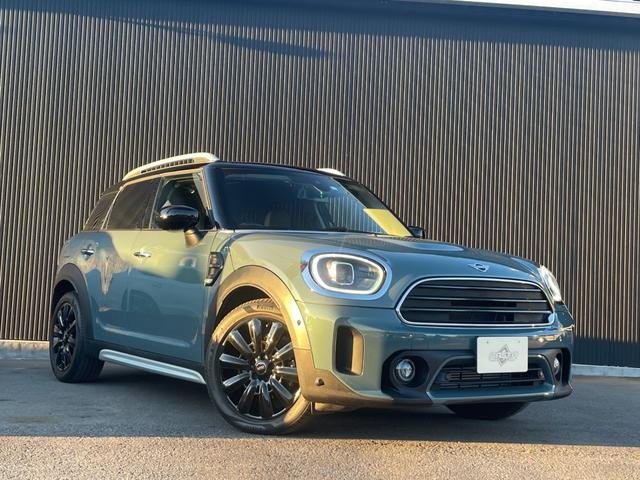 ＭＩＮＩ クーパーＤクロスオーバプレミアム＋Ｐエセンシルトリム　ワンオーナー　デジタルメーター　ＨＤＤナビ　社外フルセグ　Ｂカメラ　ディスプレイＬ　ＡＣＣ　ＬＥＤオートライト　ＳＰＯＲＴ　ＧＲＥＥＮモード　前席Ｓヒーター　前後ドラレコ　アンビエントＬ　Ｃアクセス（4枚目）