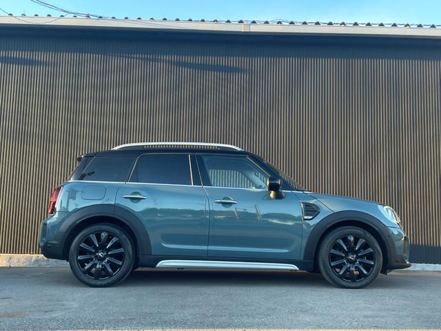 ＭＩＮＩ クーパーＤクロスオーバプレミアム＋Ｐエセンシルトリム　ワンオーナー　デジタルメーター　ＨＤＤナビ　社外フルセグ　Ｂカメラ　ディスプレイＬ　ＡＣＣ　ＬＥＤオートライト　ＳＰＯＲＴ　ＧＲＥＥＮモード　前席Ｓヒーター　前後ドラレコ　アンビエントＬ　Ｃアクセス（5枚目）