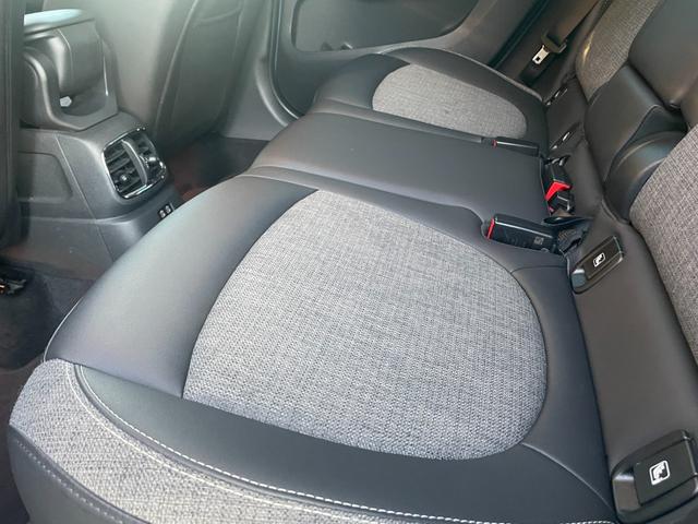 ＭＩＮＩ クーパーＤクロスオーバプレミアム＋Ｐエセンシルトリム　ワンオーナー　デジタルメーター　ＨＤＤナビ　社外フルセグ　Ｂカメラ　ディスプレイＬ　ＡＣＣ　ＬＥＤオートライト　ＳＰＯＲＴ　ＧＲＥＥＮモード　前席Ｓヒーター　前後ドラレコ　アンビエントＬ　Ｃアクセス（19枚目）