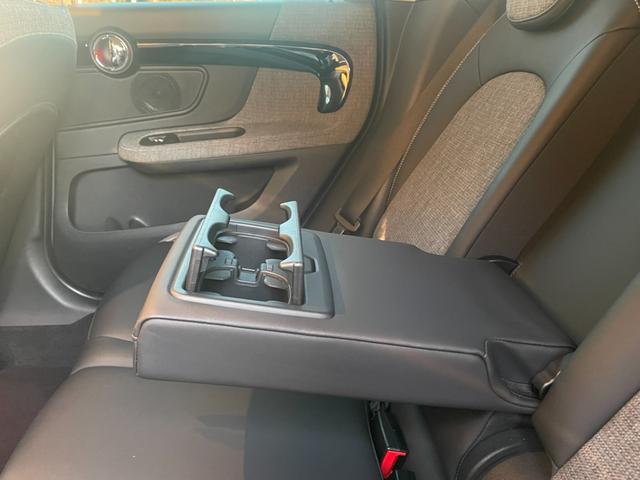 ＭＩＮＩ クーパーＤクロスオーバプレミアム＋Ｐエセンシルトリム　ワンオーナー　デジタルメーター　ＨＤＤナビ　社外フルセグ　Ｂカメラ　ディスプレイＬ　ＡＣＣ　ＬＥＤオートライト　ＳＰＯＲＴ　ＧＲＥＥＮモード　前席Ｓヒーター　前後ドラレコ　アンビエントＬ　Ｃアクセス（20枚目）