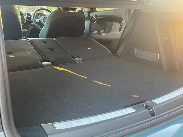 ＭＩＮＩ クーパーＤクロスオーバプレミアム＋Ｐエセンシルトリム　ワンオーナー　デジタルメーター　ＨＤＤナビ　社外フルセグ　Ｂカメラ　ディスプレイＬ　ＡＣＣ　ＬＥＤオートライト　ＳＰＯＲＴ　ＧＲＥＥＮモード　前席Ｓヒーター　前後ドラレコ　アンビエントＬ　Ｃアクセス（26枚目）