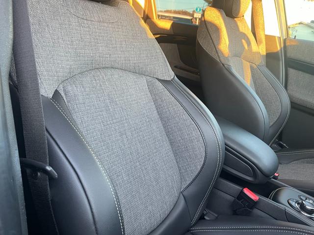 ＭＩＮＩ クーパーＤクロスオーバプレミアム＋Ｐエセンシルトリム　ワンオーナー　デジタルメーター　ＨＤＤナビ　社外フルセグ　Ｂカメラ　ディスプレイＬ　ＡＣＣ　ＬＥＤオートライト　ＳＰＯＲＴ　ＧＲＥＥＮモード　前席Ｓヒーター　前後ドラレコ　アンビエントＬ　Ｃアクセス（30枚目）