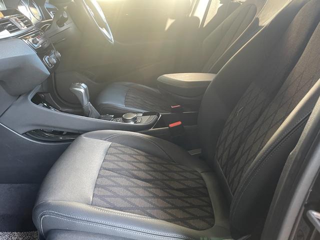 Ｘ１ ｘＤｒｉｖｅ　１８ｄ　ｘライン　ワンオーナー　アドバンスドアクティブセーフティＰＫＧ　ＡＣＣ　前席シートヒーター　ＨＵＤ　タッチパネルｉＤｒｉｖｅナビ　バックカメラ　インテリセーフティＰＫＧ　衝突警告　レインセンサー　ＨＤＣ　ＬＥＤ（11枚目）