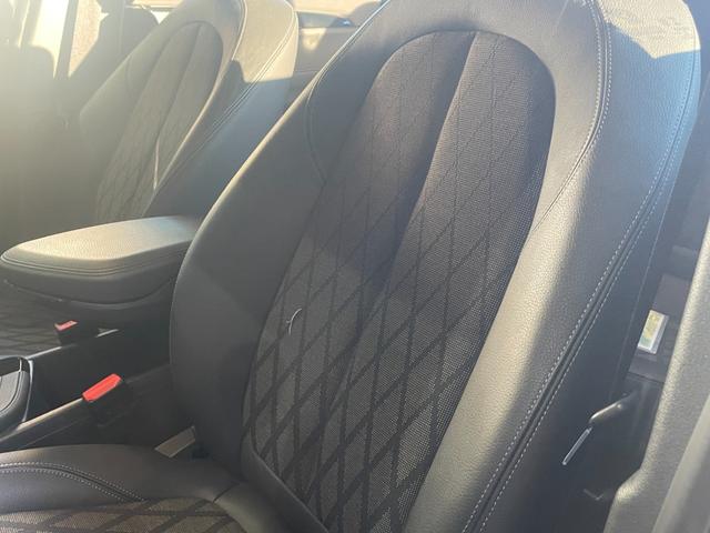 Ｘ１ ｘＤｒｉｖｅ　１８ｄ　ｘライン　ワンオーナー　アドバンスドアクティブセーフティＰＫＧ　ＡＣＣ　前席シートヒーター　ＨＵＤ　タッチパネルｉＤｒｉｖｅナビ　バックカメラ　インテリセーフティＰＫＧ　衝突警告　レインセンサー　ＨＤＣ　ＬＥＤ（12枚目）