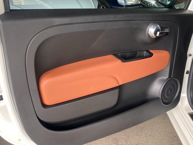 アバルト５９５ コンペティツィオーネ　Ｕ－Ｃｏｎｎｅｃｔ　ＣａｒＰｌａｙ　Ｓａｂｅｌｔ茶半革シート　社外エアクリ　レコードモンツァＭ　Ｂｒｅｍｂｏ赤キャリパー　キーシリンダーイルミ　前後Ｄレコ　社外セキュリティ　ＡＢＡＲＴＨサイドデカール（18枚目）