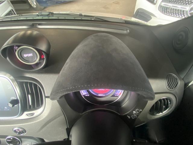 アバルト５９５ コンペティツィオーネ　Ｕ－Ｃｏｎｎｅｃｔ　ＣａｒＰｌａｙ　Ｓａｂｅｌｔ茶半革シート　社外エアクリ　レコードモンツァＭ　Ｂｒｅｍｂｏ赤キャリパー　キーシリンダーイルミ　前後Ｄレコ　社外セキュリティ　ＡＢＡＲＴＨサイドデカール（39枚目）