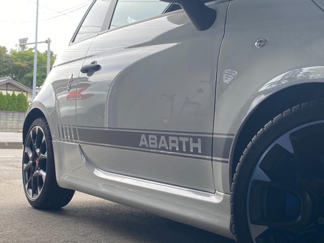 アバルト５９５ コンペティツィオーネ　Ｕ－Ｃｏｎｎｅｃｔ　ＣａｒＰｌａｙ　Ｓａｂｅｌｔ茶半革シート　社外エアクリ　レコードモンツァＭ　Ｂｒｅｍｂｏ赤キャリパー　キーシリンダーイルミ　前後Ｄレコ　社外セキュリティ　ＡＢＡＲＴＨサイドデカール（60枚目）