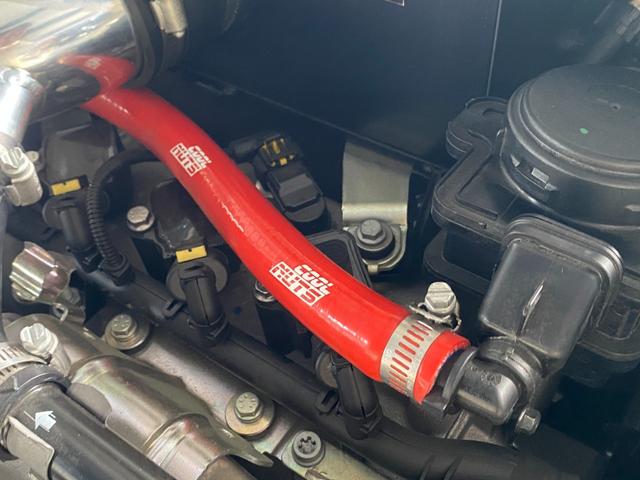 アバルト５９５ コンペティツィオーネ　Ｕ－Ｃｏｎｎｅｃｔ　ＣａｒＰｌａｙ　Ｓａｂｅｌｔ茶半革シート　社外エアクリ　レコードモンツァＭ　Ｂｒｅｍｂｏ赤キャリパー　キーシリンダーイルミ　前後Ｄレコ　社外セキュリティ　ＡＢＡＲＴＨサイドデカール（75枚目）