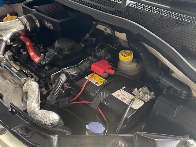 アバルト５９５ コンペティツィオーネ　Ｕ－Ｃｏｎｎｅｃｔ　ＣａｒＰｌａｙ　Ｓａｂｅｌｔ茶半革シート　社外エアクリ　レコードモンツァＭ　Ｂｒｅｍｂｏ赤キャリパー　キーシリンダーイルミ　前後Ｄレコ　社外セキュリティ　ＡＢＡＲＴＨサイドデカール（76枚目）