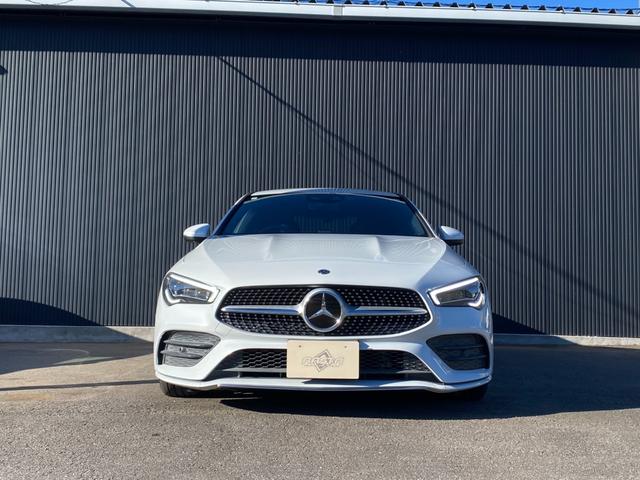 ＣＬＡクラス ＣＬＡ２００ｄ　ＡＭＧレザーエクスクルーシブパッケジ　ワンオーナー　ＭＢＵＸ　１２セグ　レザーエクスクルーシブＰＫＧ　赤黒革シート　前席Ｍ付Ｐシート　前席Ｓヒーター　Ｂカメラ　Ｄセレクト　前後ドラレコ　ＡＬＫＡ　ＬＣＡ　Ａブレーキアシスト　ＢＳＡ　ＡＣＣ（3枚目）