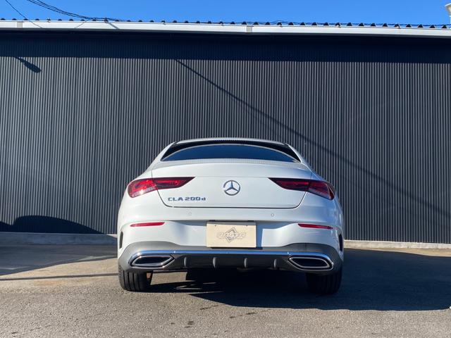ＣＬＡクラス ＣＬＡ２００ｄ　ＡＭＧレザーエクスクルーシブパッケジ　ワンオーナー　ＭＢＵＸ　１２セグ　レザーエクスクルーシブＰＫＧ　赤黒革シート　前席Ｍ付Ｐシート　前席Ｓヒーター　Ｂカメラ　Ｄセレクト　前後ドラレコ　ＡＬＫＡ　ＬＣＡ　Ａブレーキアシスト　ＢＳＡ　ＡＣＣ（8枚目）