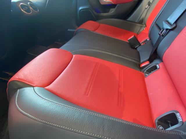 ＣＬＡクラス ＣＬＡ２００ｄ　ＡＭＧレザーエクスクルーシブパッケジ　ワンオーナー　ＭＢＵＸ　１２セグ　レザーエクスクルーシブＰＫＧ　赤黒革シート　前席Ｍ付Ｐシート　前席Ｓヒーター　Ｂカメラ　Ｄセレクト　前後ドラレコ　ＡＬＫＡ　ＬＣＡ　Ａブレーキアシスト　ＢＳＡ　ＡＣＣ（21枚目）