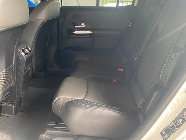 GLB GLB200d AMGレザーエクスクルーシブP パノラマSR Dコクピットディスプレイ 12セグ HUD チタニウムグレー本革 MBUX 360°カメラ Mercedes-me 64色アンビエントL Wチャージ Pバックドア Fオープナー ACC(17枚目)