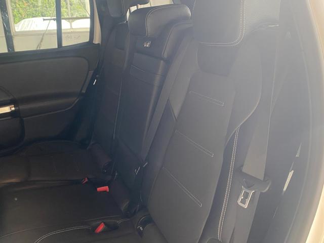 GLB GLB200d AMGレザーエクスクルーシブP パノラマSR Dコクピットディスプレイ 12セグ HUD チタニウムグレー本革 MBUX 360°カメラ Mercedes-me 64色アンビエントL Wチャージ Pバックドア Fオープナー ACC(18枚目)