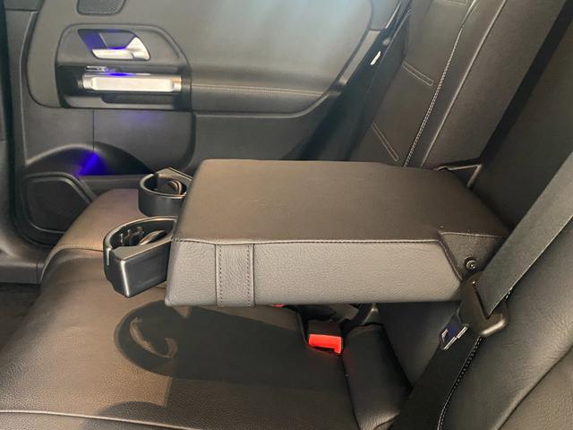 GLB GLB200d AMGレザーエクスクルーシブP パノラマSR Dコクピットディスプレイ 12セグ HUD チタニウムグレー本革 MBUX 360°カメラ Mercedes-me 64色アンビエントL Wチャージ Pバックドア Fオープナー ACC(20枚目)