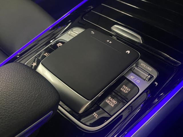 GLB GLB200d AMGレザーエクスクルーシブP パノラマSR Dコクピットディスプレイ 12セグ HUD チタニウムグレー本革 MBUX 360°カメラ Mercedes-me 64色アンビエントL Wチャージ Pバックドア Fオープナー ACC(55枚目)