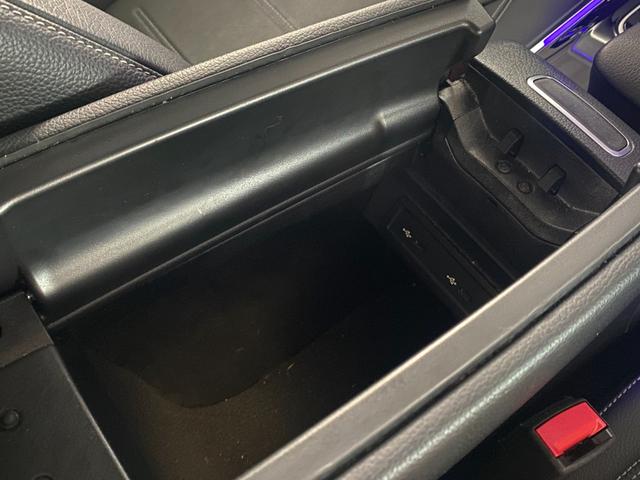 GLB GLB200d AMGレザーエクスクルーシブP パノラマSR Dコクピットディスプレイ 12セグ HUD チタニウムグレー本革 MBUX 360°カメラ Mercedes-me 64色アンビエントL Wチャージ Pバックドア Fオープナー ACC(58枚目)