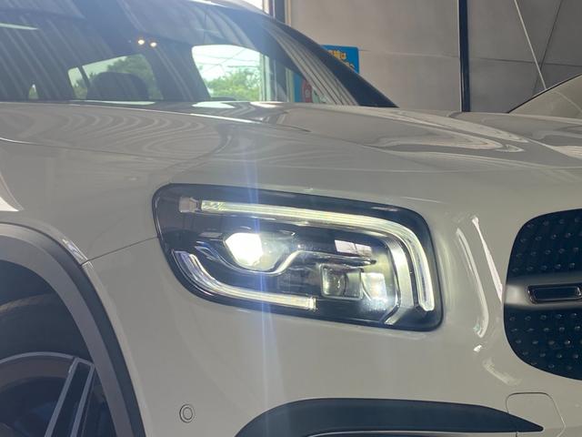 GLB GLB200d AMGレザーエクスクルーシブP パノラマSR Dコクピットディスプレイ 12セグ HUD チタニウムグレー本革 MBUX 360°カメラ Mercedes-me 64色アンビエントL Wチャージ Pバックドア Fオープナー ACC(68枚目)