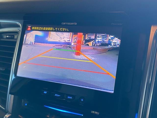 当店では、全国のオークション会場より厳選して仕入れをしております。内外装にも目立つような傷凹みは少ない車両がメインとなります。