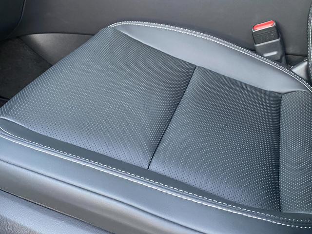 ＬＭ ＬＭ５００ｈ　バージョンＬ　１４ｉｎｃｈ前後席モニター　　Ｍａｒｋ　Ｌｅｖｉｎｓｏｎ　メーカーナビ　１２セグＴＶ　ムーンルーフ　ユニバーサルステップ　前後席Ｓベンチレーション　ステアリングヒーター　クライメートコンシェルジュ（13枚目）