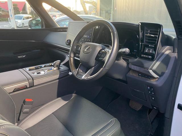 ＬＭ ＬＭ５００ｈ　バージョンＬ　１４ｉｎｃｈ前後席モニター　　Ｍａｒｋ　Ｌｅｖｉｎｓｏｎ　メーカーナビ　１２セグＴＶ　ムーンルーフ　ユニバーサルステップ　前後席Ｓベンチレーション　ステアリングヒーター　クライメートコンシェルジュ（34枚目）