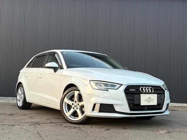 A3 スポーツバック2.0TFSIクワトロ スポーツ ワンオーナー ヴァーチャルコクピット ラグジュアリーPKG コンビニエンスPKG LED ACC 黒革 前席シートヒーター MMIナビ 12セグ Bカメラ Audiプレセンス Audiドライブセレクト(4枚目)