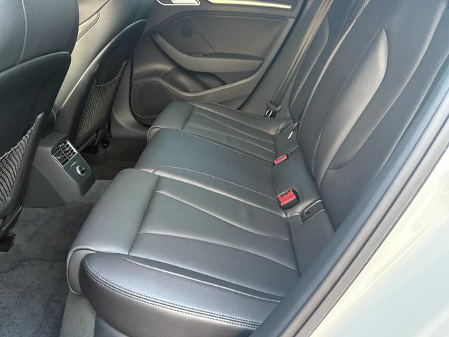 A3 スポーツバック2.0TFSIクワトロ スポーツ ワンオーナー ヴァーチャルコクピット ラグジュアリーPKG コンビニエンスPKG LED ACC 黒革 前席シートヒーター MMIナビ 12セグ Bカメラ Audiプレセンス Audiドライブセレクト(17枚目)