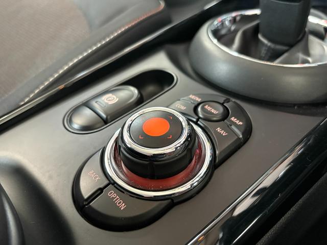 MINI クーパー クラブマン HDDナビ フルセグ Bカメラ ペッパーPKG ACC Mファンクションステア ミラー型ETC 前後ドラレコ インテリセーフPKG 衝突警告 前席Sヒーター Cアクセス アンビエントL フットトランク(53枚目)