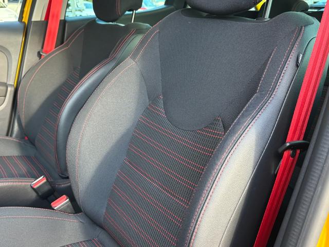 ルーテシア ルノースポール　シャシーカップ　ワンオーナー車　後期モデル　メモリーナビ　フルセグ　ＤＶＤ　Ｂｌｕｅｔｏｏｔｈ　バックカメラ　Ｒ．Ｓ－Ｄｒｉｖｅ　大型リアスポ　クルコン　パドルシフト　ＥＴＣ　Ｂａｓｓ　Ｒｅｆｌｅｘ　レッドキャリパー（12枚目）