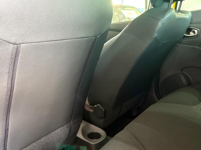 ルーテシア ルノースポール　シャシーカップ　ワンオーナー車　後期モデル　メモリーナビ　フルセグ　ＤＶＤ　Ｂｌｕｅｔｏｏｔｈ　バックカメラ　Ｒ．Ｓ－Ｄｒｉｖｅ　大型リアスポ　クルコン　パドルシフト　ＥＴＣ　Ｂａｓｓ　Ｒｅｆｌｅｘ　レッドキャリパー（21枚目）