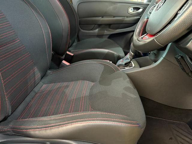 ルーテシア ルノースポール　シャシーカップ　ワンオーナー車　後期モデル　メモリーナビ　フルセグ　ＤＶＤ　Ｂｌｕｅｔｏｏｔｈ　バックカメラ　Ｒ．Ｓ－Ｄｒｉｖｅ　大型リアスポ　クルコン　パドルシフト　ＥＴＣ　Ｂａｓｓ　Ｒｅｆｌｅｘ　レッドキャリパー（32枚目）