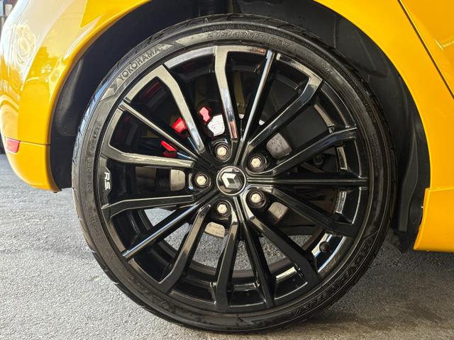 ルーテシア ルノースポール　シャシーカップ　ワンオーナー車　後期モデル　メモリーナビ　フルセグ　ＤＶＤ　Ｂｌｕｅｔｏｏｔｈ　バックカメラ　Ｒ．Ｓ－Ｄｒｉｖｅ　大型リアスポ　クルコン　パドルシフト　ＥＴＣ　Ｂａｓｓ　Ｒｅｆｌｅｘ　レッドキャリパー（68枚目）