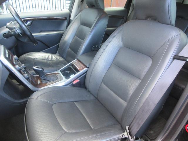 V70 T4 SE ETC Bカメラ 革シート(11枚目)