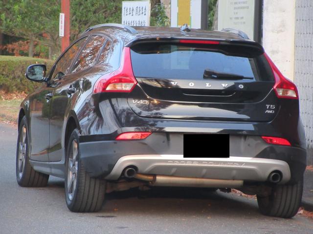 V40 クロスカントリー T5 AWD ワンオーナー 純正ナビ Bluetooth シートヒーター(4枚目)