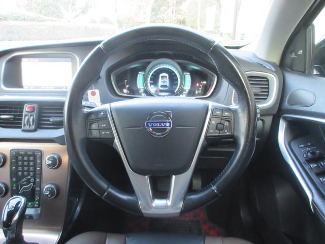 V40 クロスカントリー T5 AWD ワンオーナー 純正ナビ Bluetooth シートヒーター(15枚目)