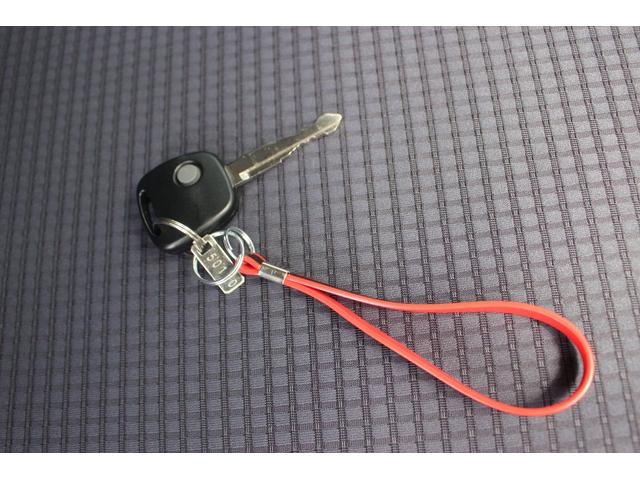 S セーフティサポート CDチューナー キーレスエントリー シートヒーター 電動格納リモコンドアミラー パーキングセンサー エネチャージ搭載(21枚目)