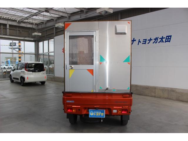 スタンダード 農用スペシャル パートタイム4WD 5速マニュアル車 社外ポータブルナビ 前後ドライブレコーダー ETC 社外アルミホイール 外部電源 TRAVEL HOUSE(5枚目)
