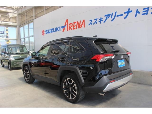 ＲＡＶ４ アドベンチャー　純正９インチナビ　フルセグＴＶ　バックカメラ　ＥＴＣ２．０　前後ドライブレコーダー　快適温熱シート＋シートベンチレーション　ＬＥＤヘッドランプ　ワンオーナー車（6枚目）